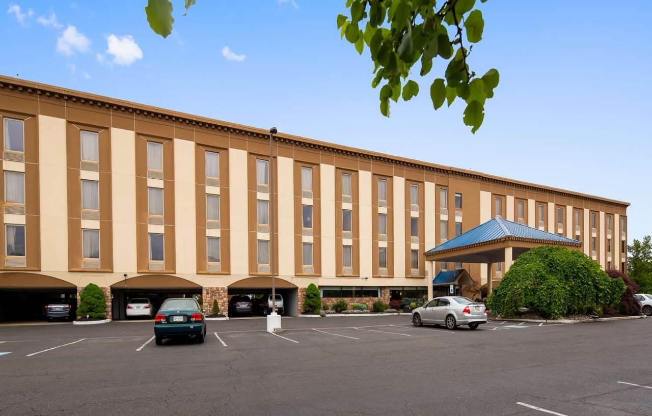 Best Western Fort Washington Inn Buitenkant foto